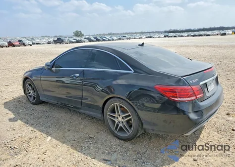 2015 Mercedes-Benz E 550 z USA, uszkodzony, nr VIN WDDKJ7DB6FF301121